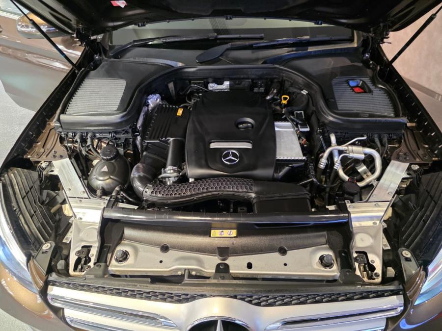 GLC250 4 Matic - Image 5